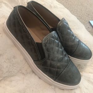 Steve Madden Slip-ons
